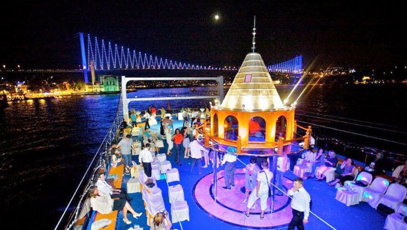 2022 Top 10 Istanbul Bosphorus Dinner Cruise with Entertainment