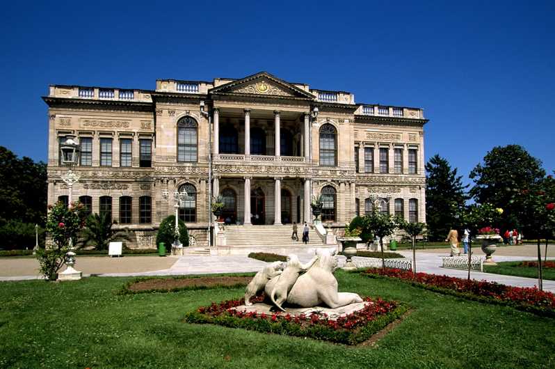 Museo del Palacio de Dolmabahce (2023 Guía, Entradas, Evite las colas)