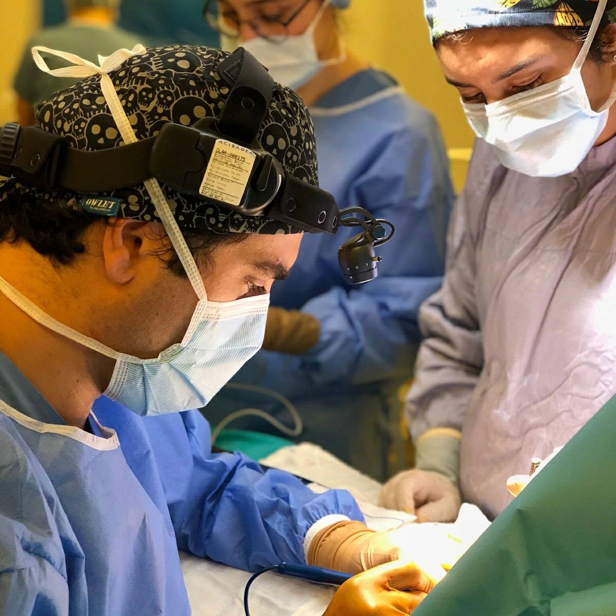 İstanbul En İyi Göğüs Estetiği Ameliyatı Doktorları + Tavsiyeler