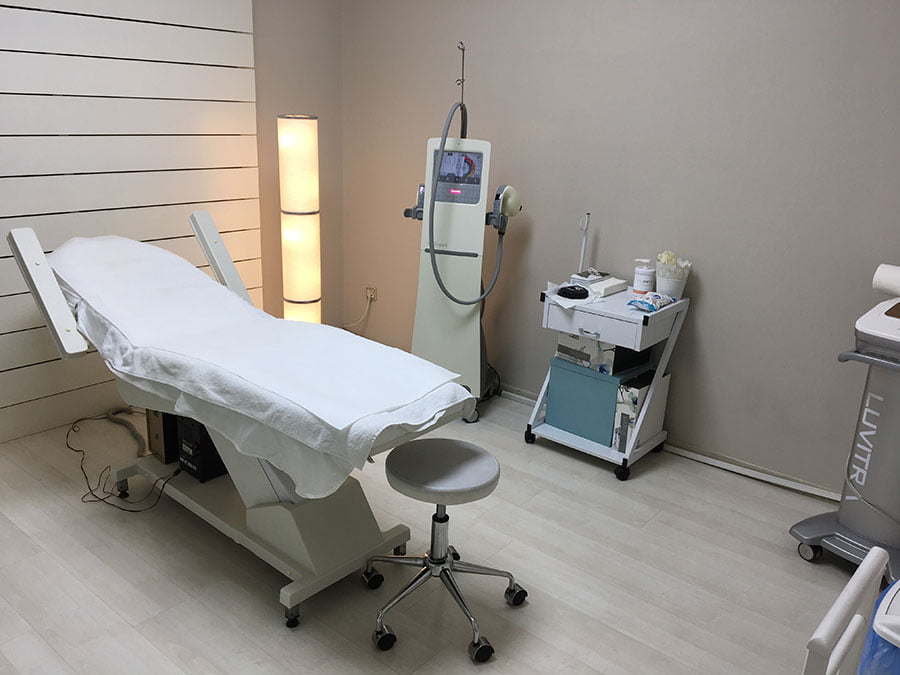 Mejores clínicas de dermatología y dermatólogos en Estambul, Turquía