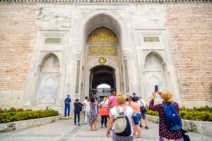 Visiting Topkapi Palace: First Time Visitor Guide to Tickets, Harem